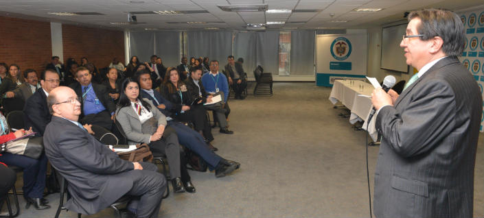 EbolaSecretariosSalud