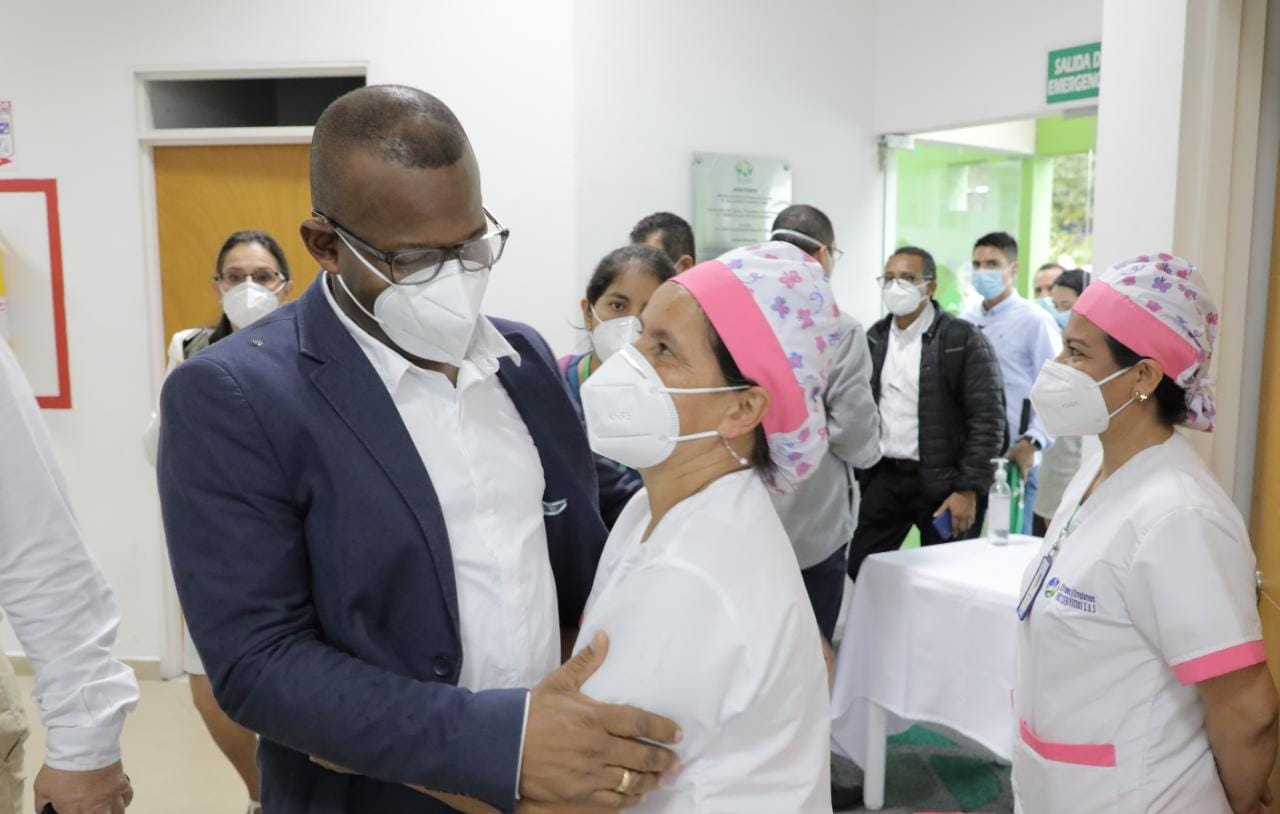 ENTREGA INFRAESTRUCTURA Y DOTACION HSLV 5